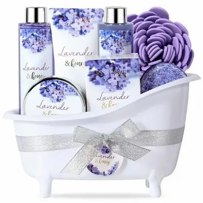 Body & Earth Christmas Gift Bath Gift Set with Shower Gel, Body Lotion,  Bubble Bath (8pcs)