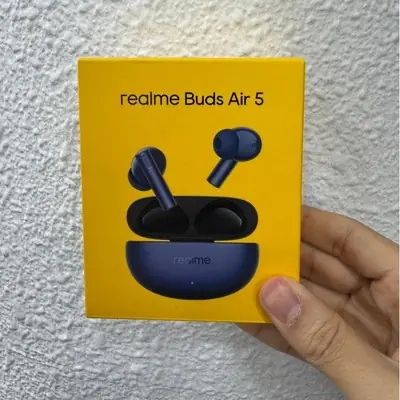 Realme Hearbuds Airpods Earbuds True Wireless Stereo Earphones with Silicone Case