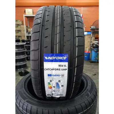 245 40 18 Windforce Tyre